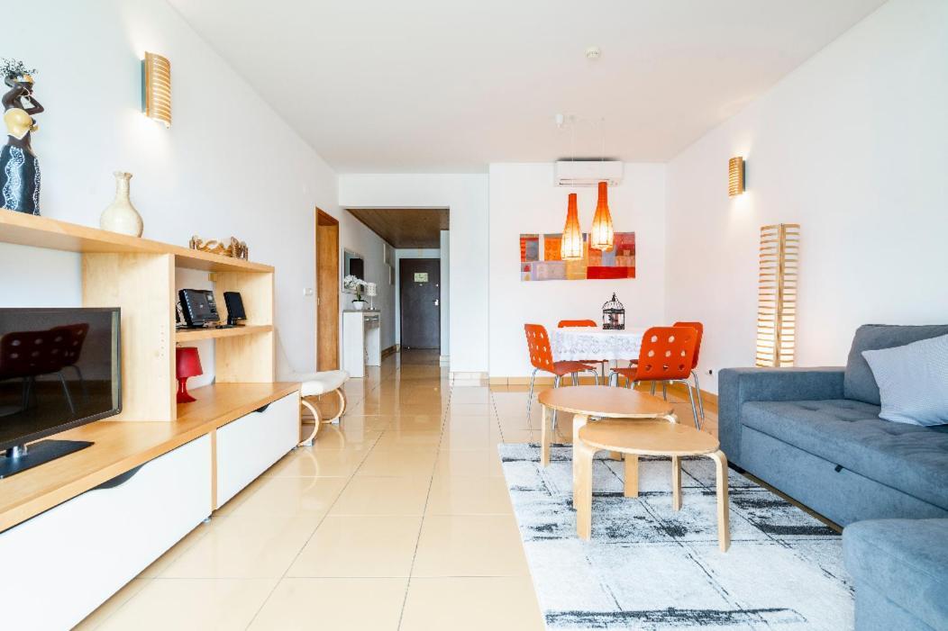 Colorful Cozy Apartment View البوفيرا المظهر الخارجي الصورة